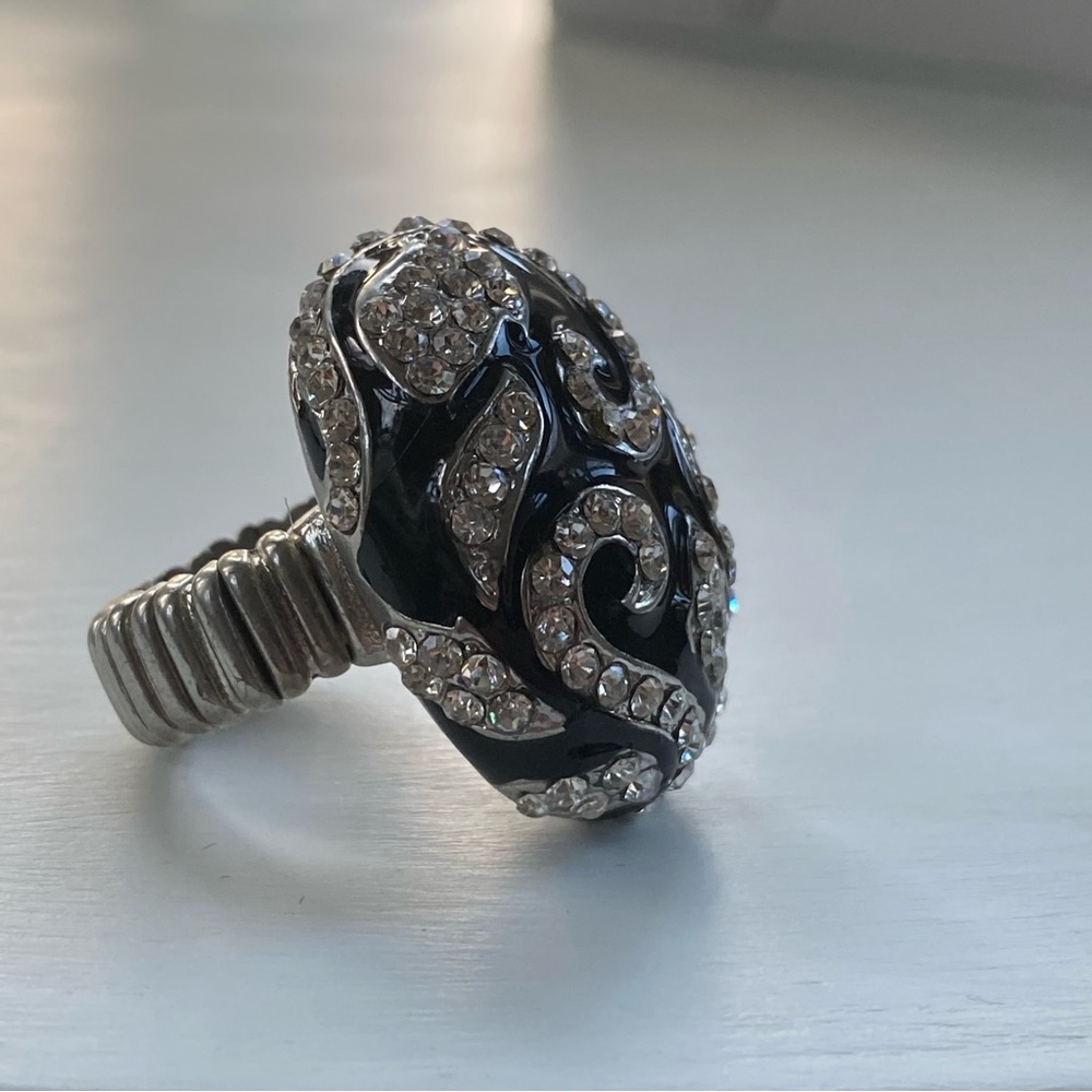 Black & Rhinestone Stretch Ring - Picture 6 of 9